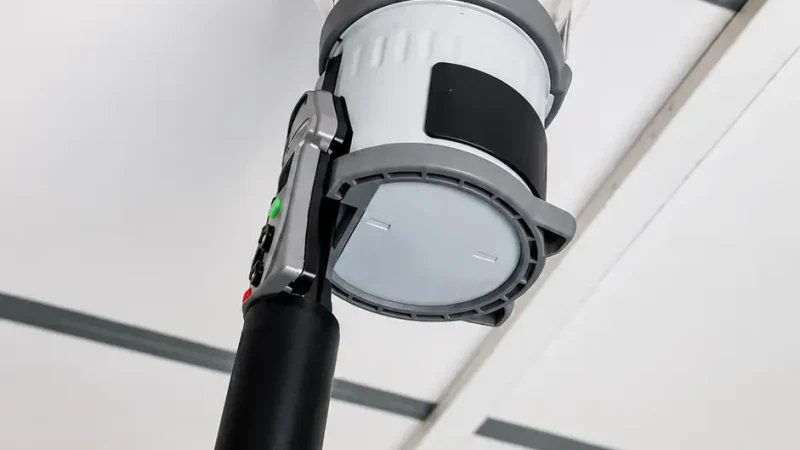 Industrial ceiling with alarm sensor and pole